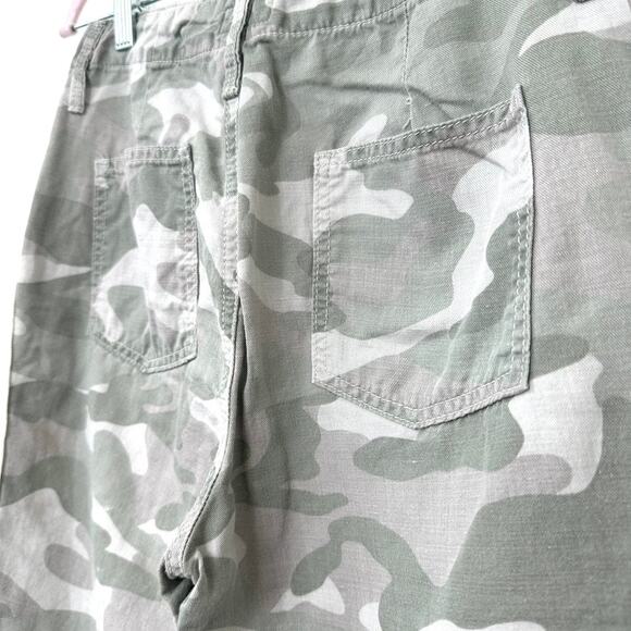 MOTHER The Shaker Chop Crop Fray Jeans Desert Print Camo, Size 25 - Picture 7 of 12